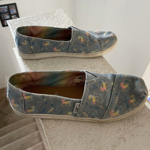 Women's Size 7/Girls size 5 Toms Unicorn flats - Picture 4 of 5